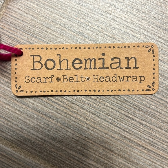 Natural life scarf - Picture 3 of 3